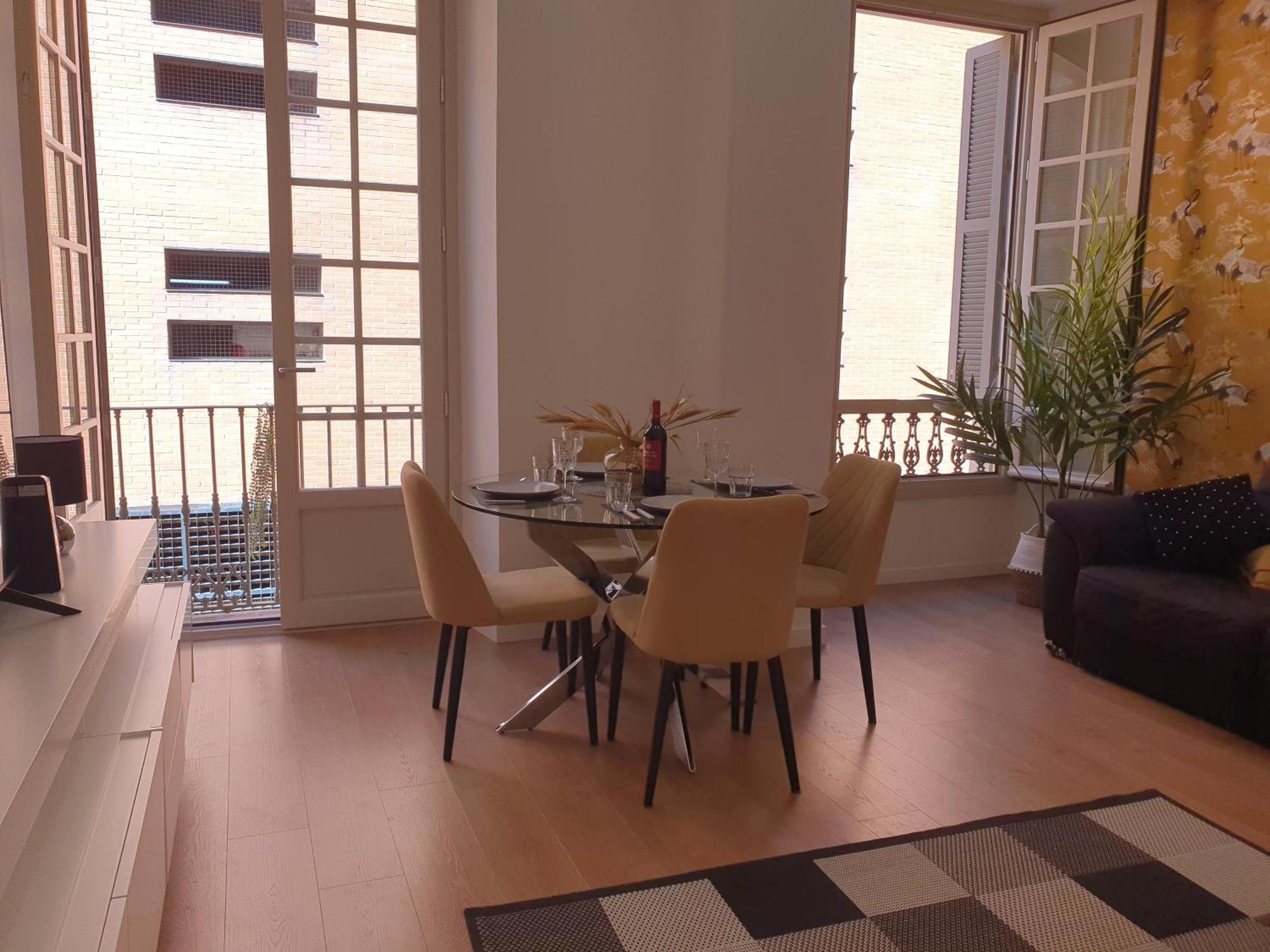 Beautiful Historic Center Apt! Málaga Exteriör bild